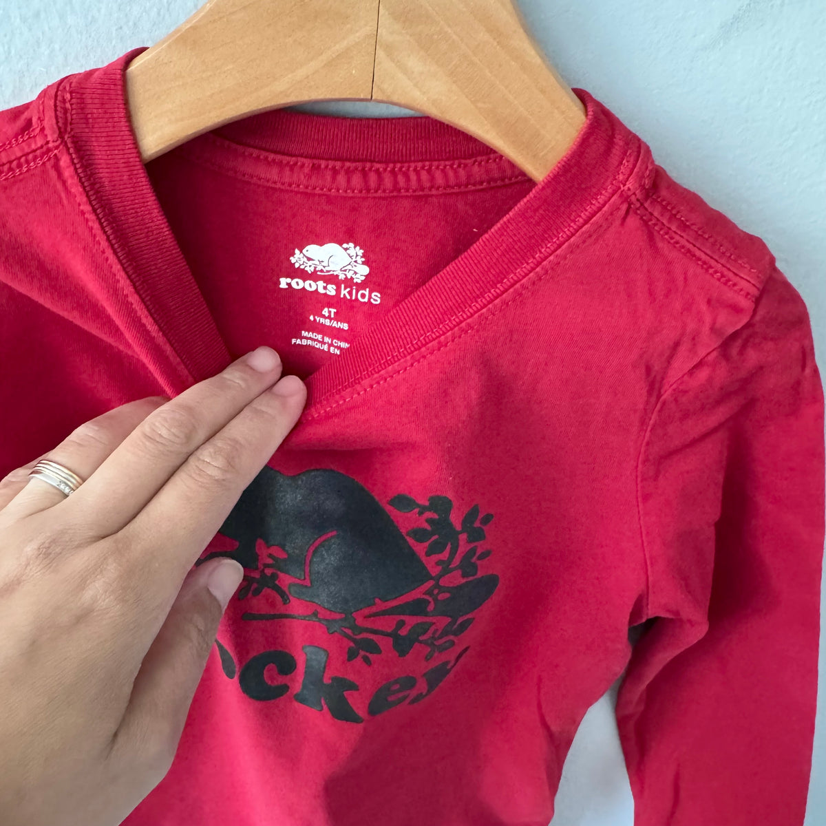 Roots / Red long sleeve shirt / 4T