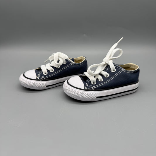 Converse / Running Shoes / US4