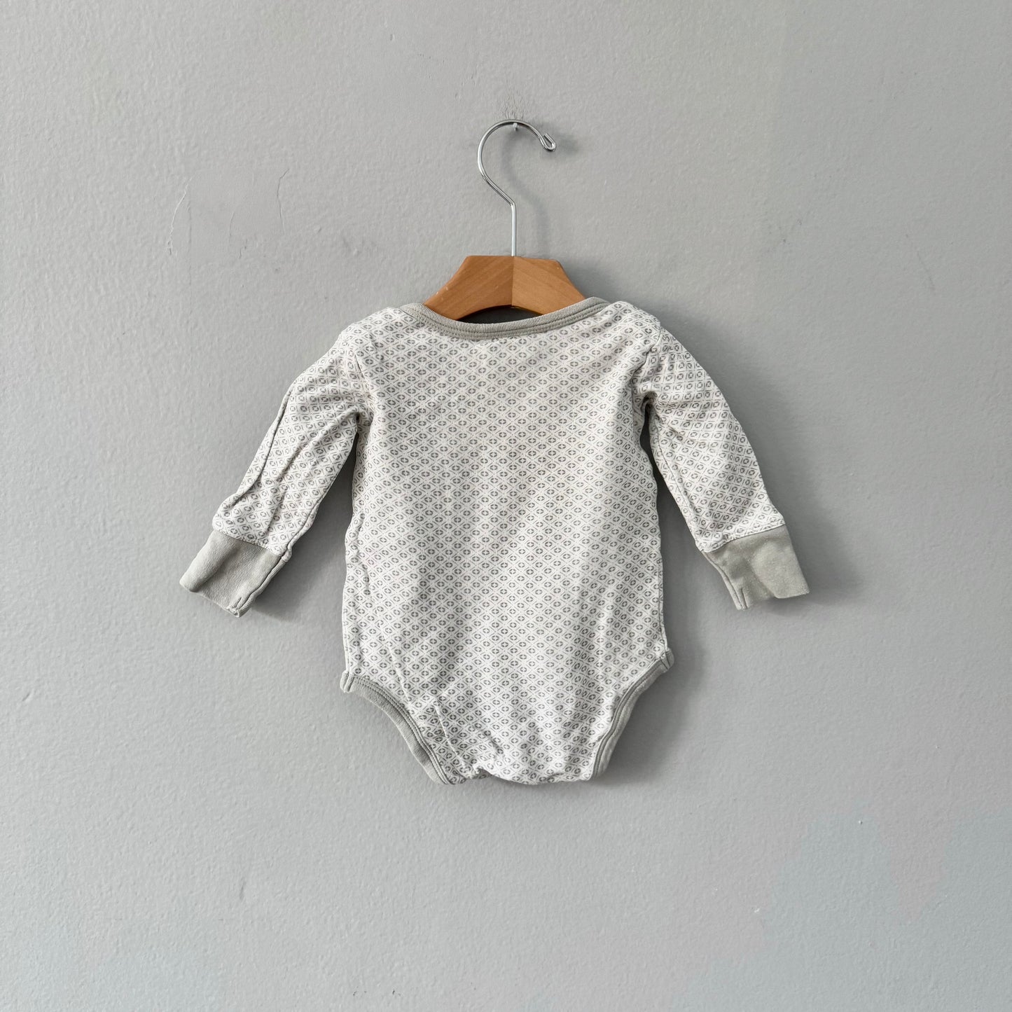 Sapling / Long sleeve onesie - white x light grey / 3-6M