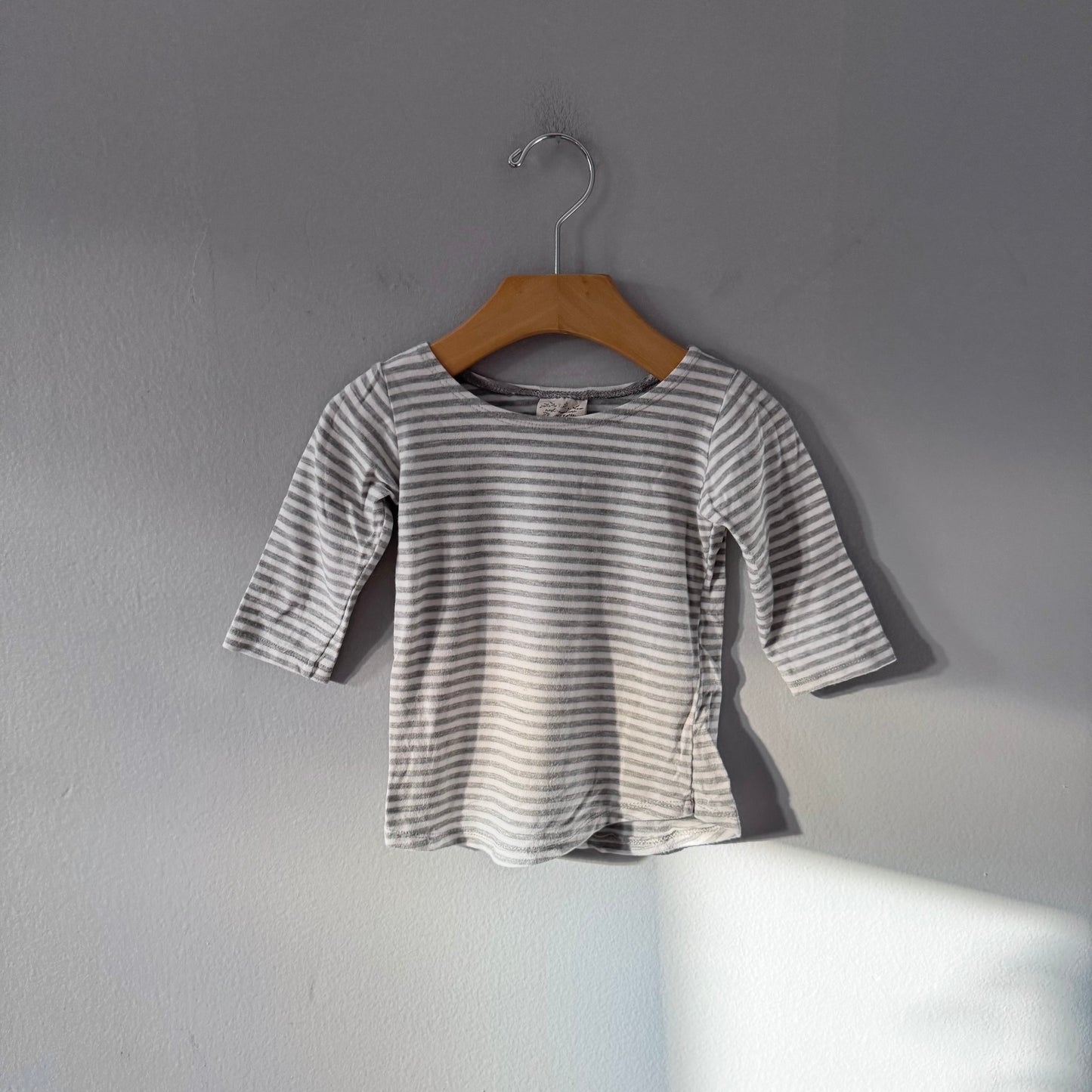 Next + Nurture / White grey stripe long sleeve	/ 2T