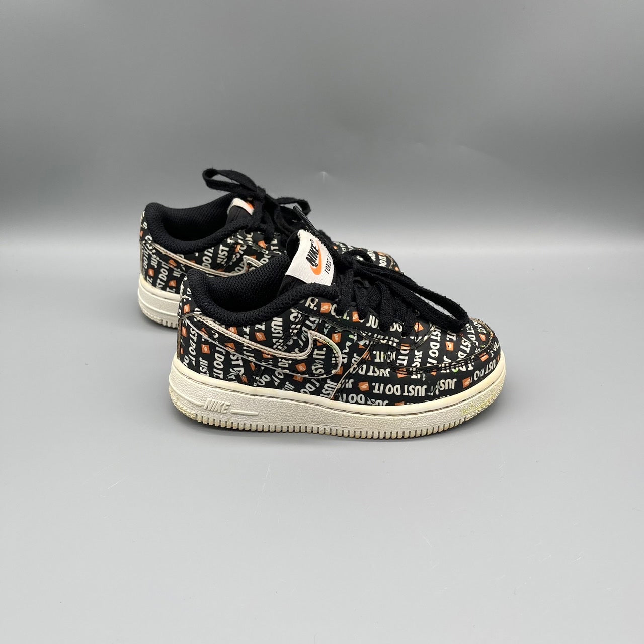 Nike / Air Force 1 LU1 Kids Just Do It Black / Runner / US9