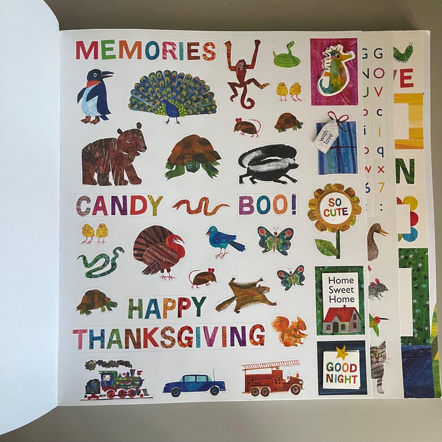 [Brand New] The World of Eric Carle - Deluxe Scrapbooking Simple 1-2-3