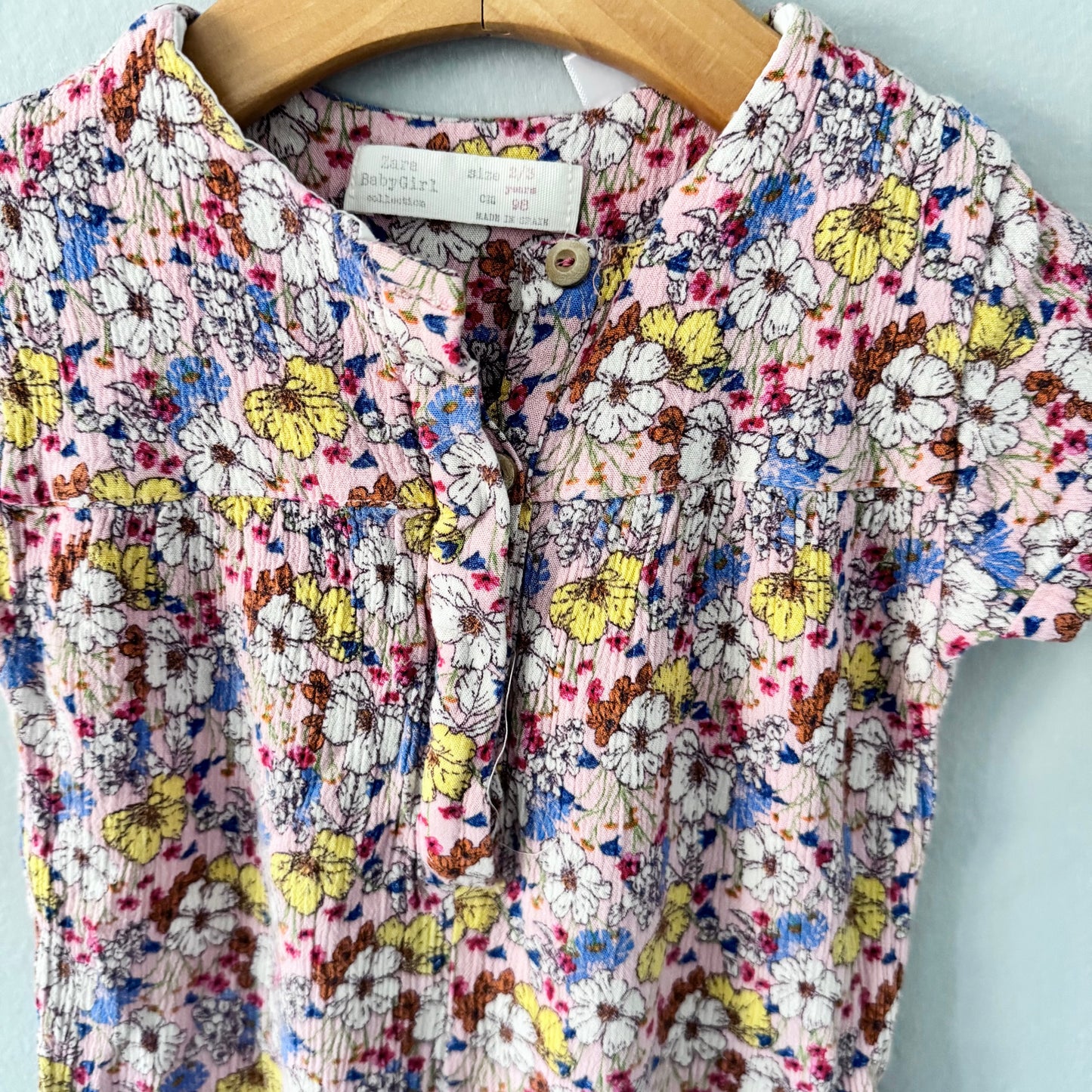 Zara / Pink floral viscose romper / 2-3Y