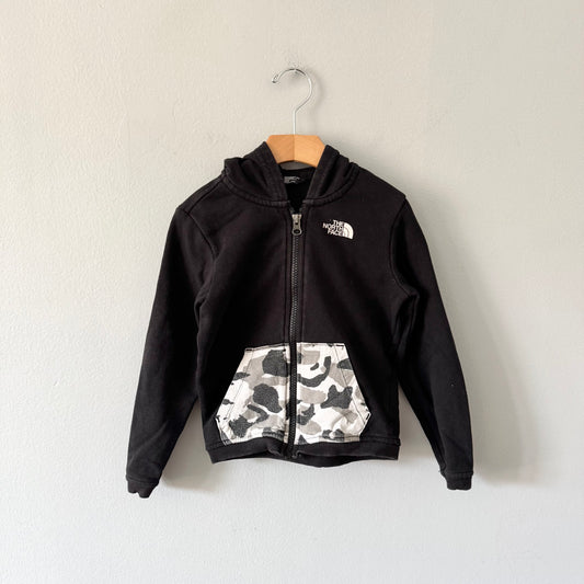 The North Face / Black x camo zip up hoodie / 4T