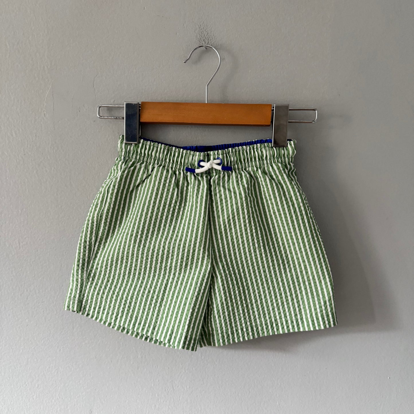 Zara / Green stripe swim trunks / 6-7Y