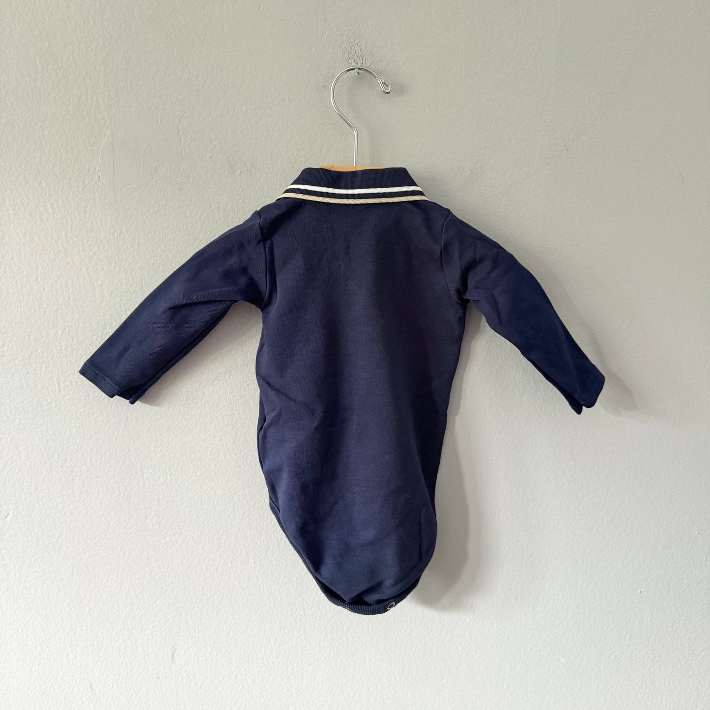 Benetton / Navy long sleeve onesie / 3-6M