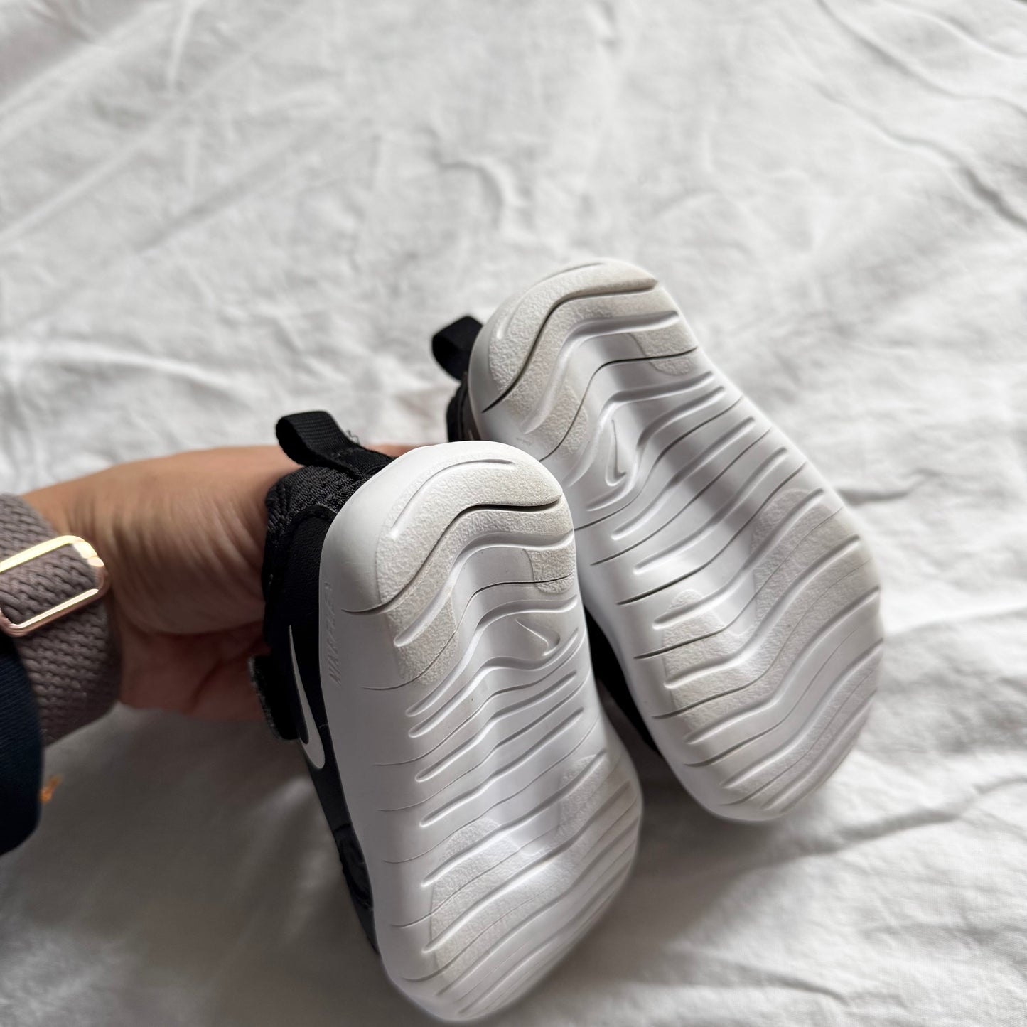 Nike / Running Shoes / US5