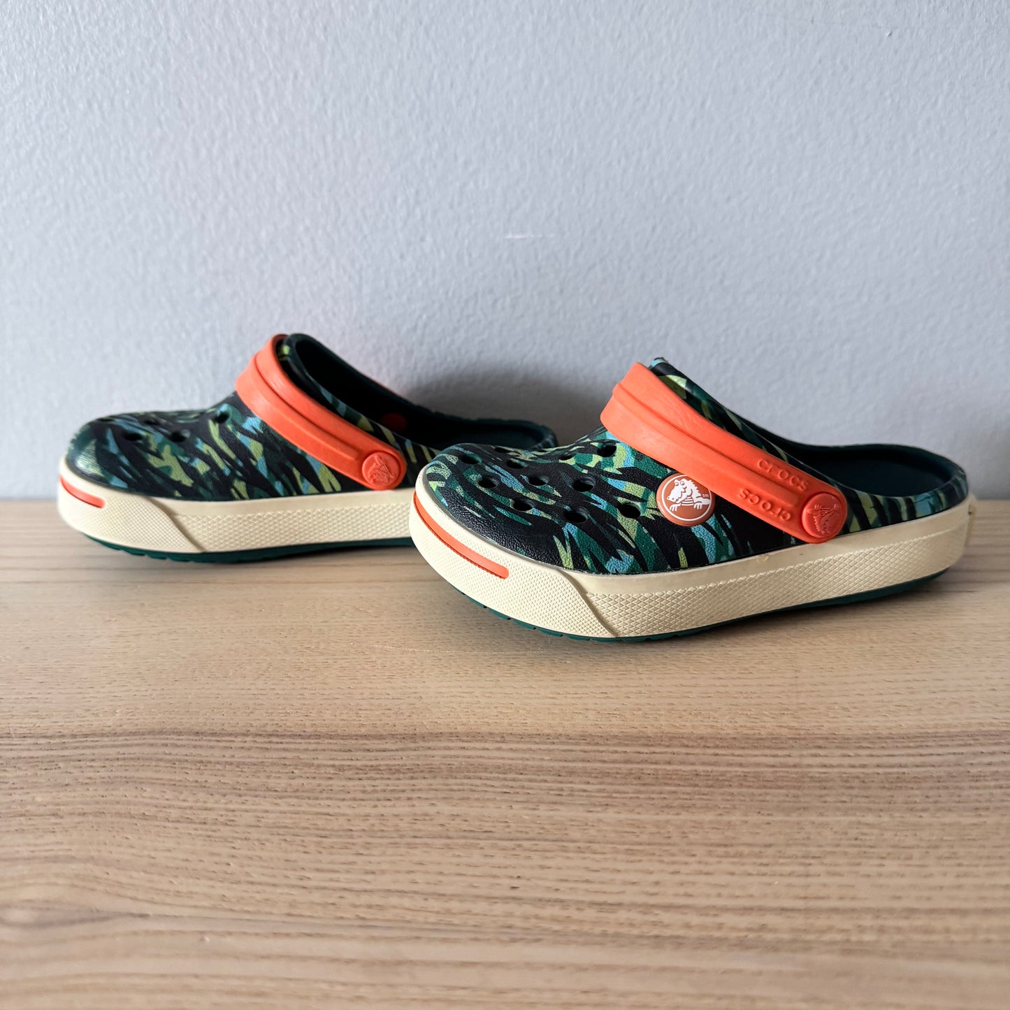Crocs / Sandales / US8-9