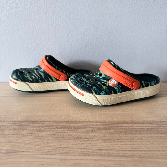 Crocs / Sandals / US8-9