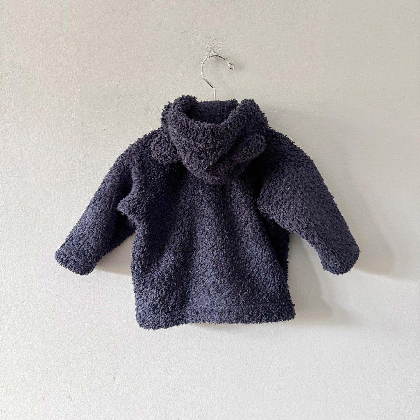 Patagonia / Navy fleece zip up / 3-6M