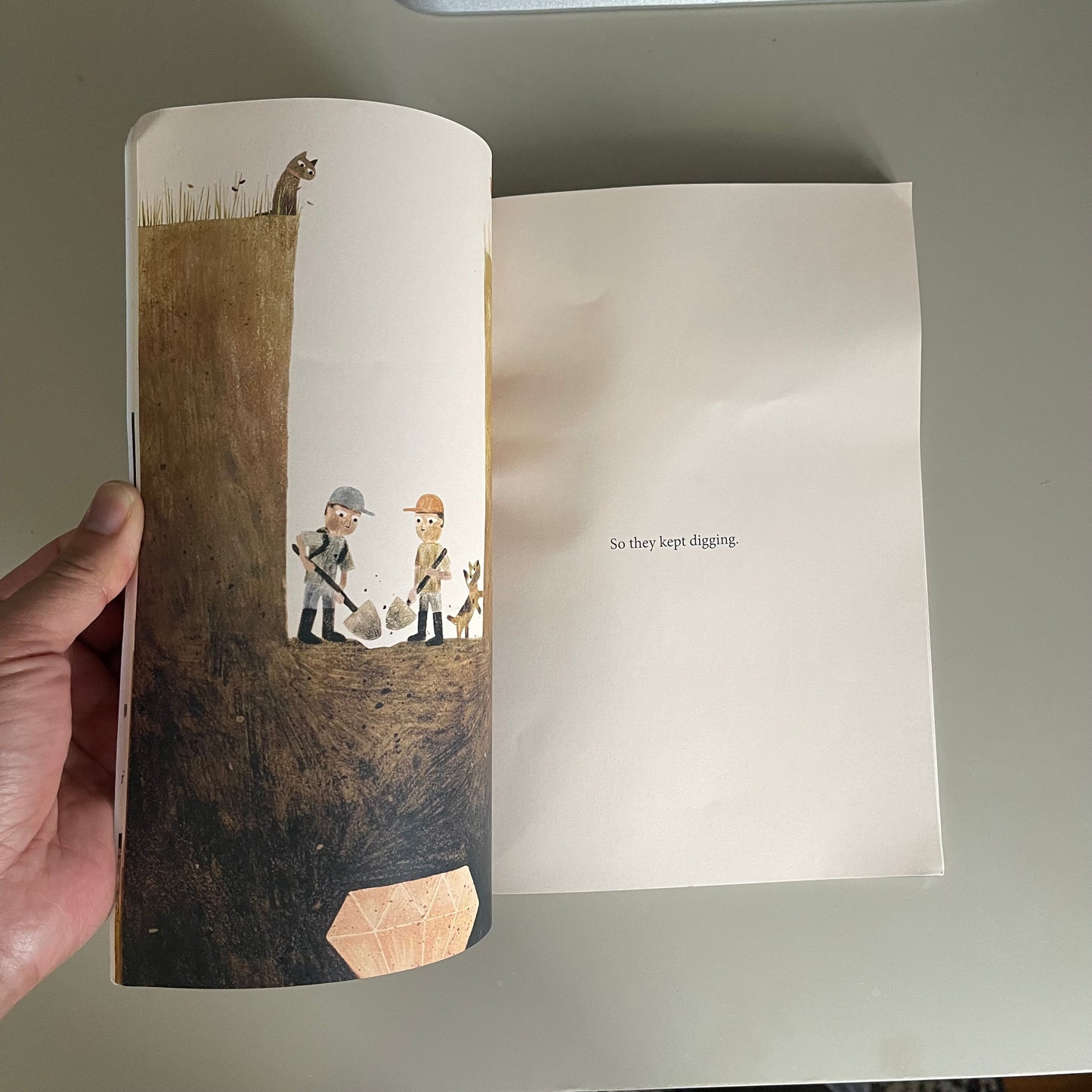 Sam & Dave Dig A Hole / Mac Barnett and Jon Klassen