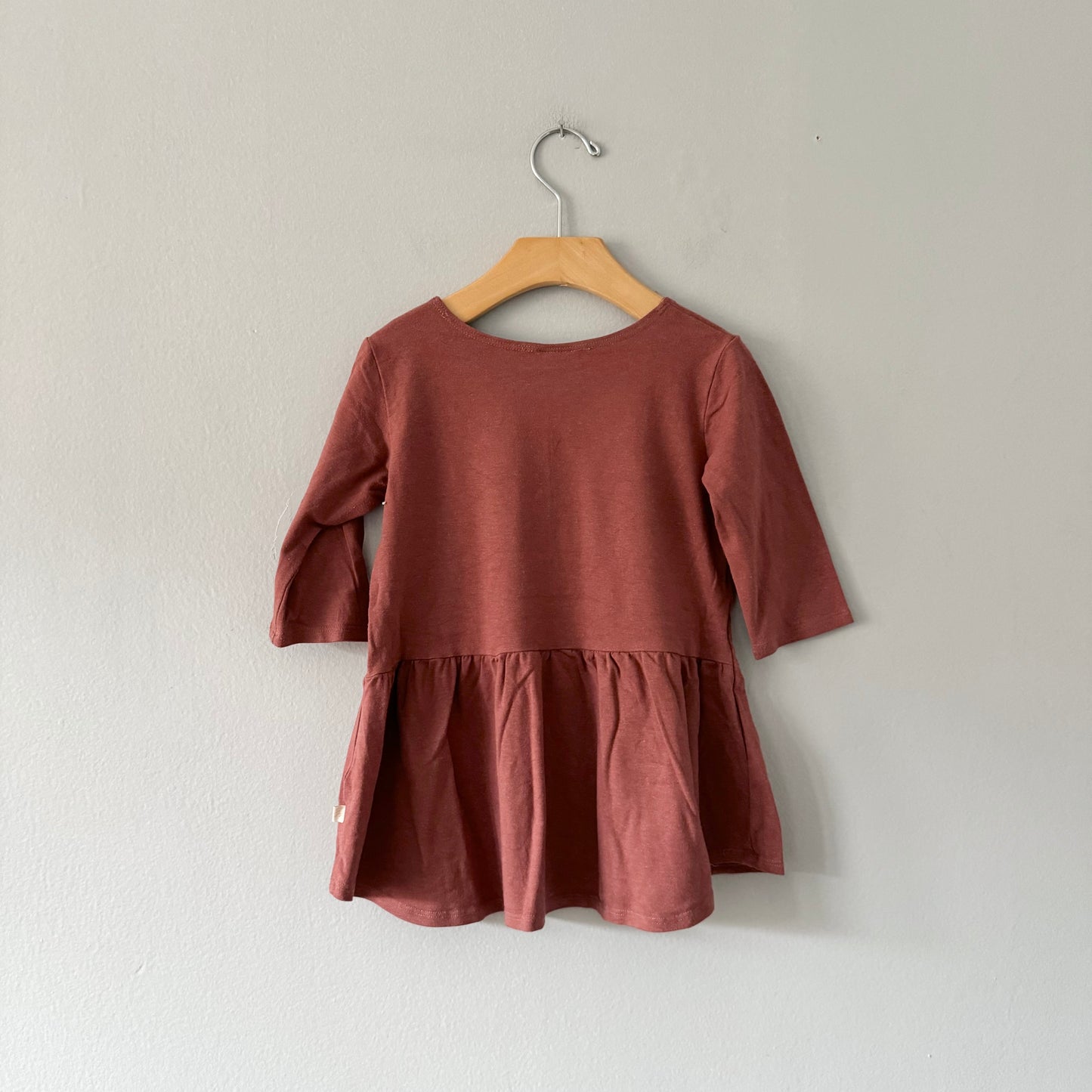 Jax & Lennon / 3/4 SLEEVE PEPLUM TOP / 4-5Y