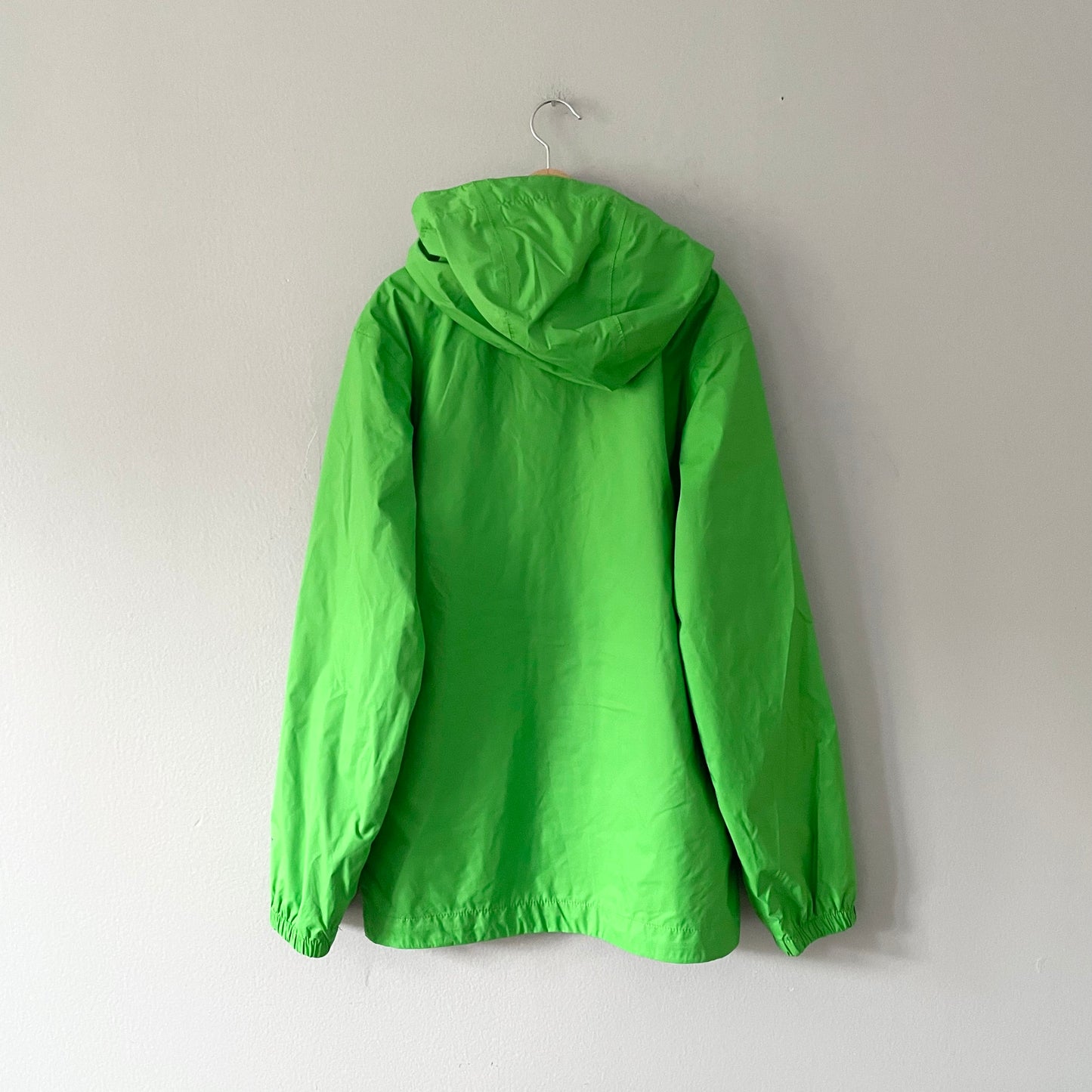 The North Face / Green Windbreaker / 10-12Y