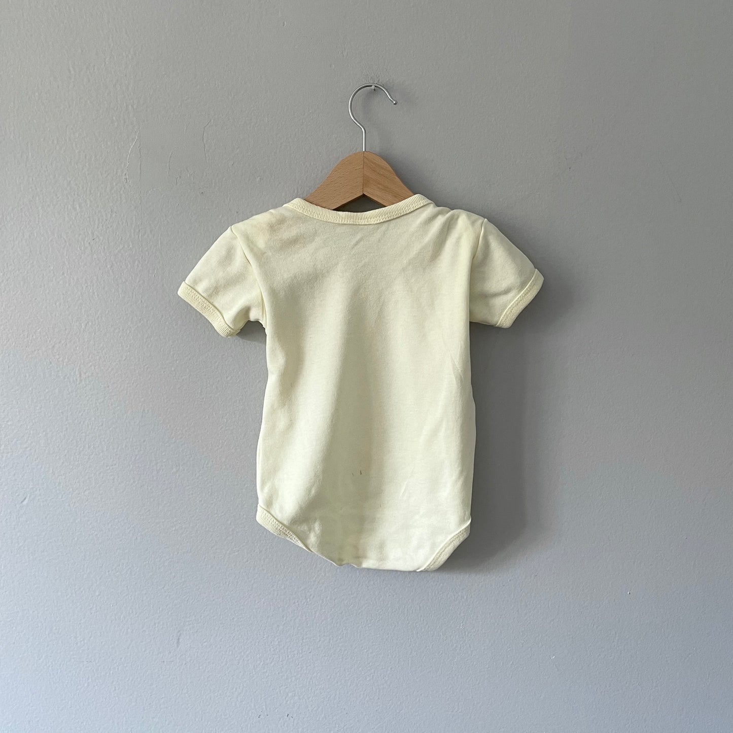 Sweet Impressions / Light yellow onesie / 3M