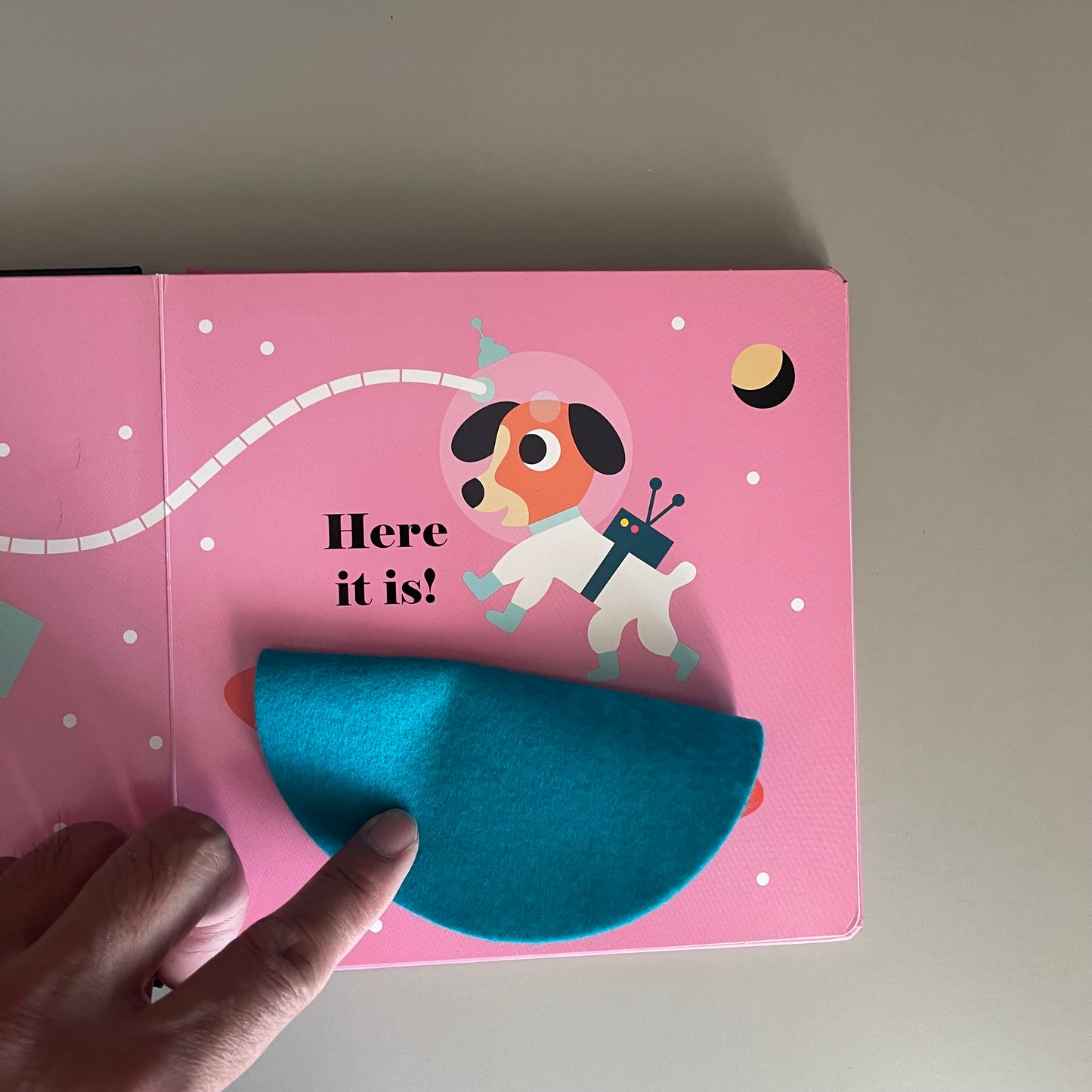 Where's the Astronaut? / Ingela Arrhenius