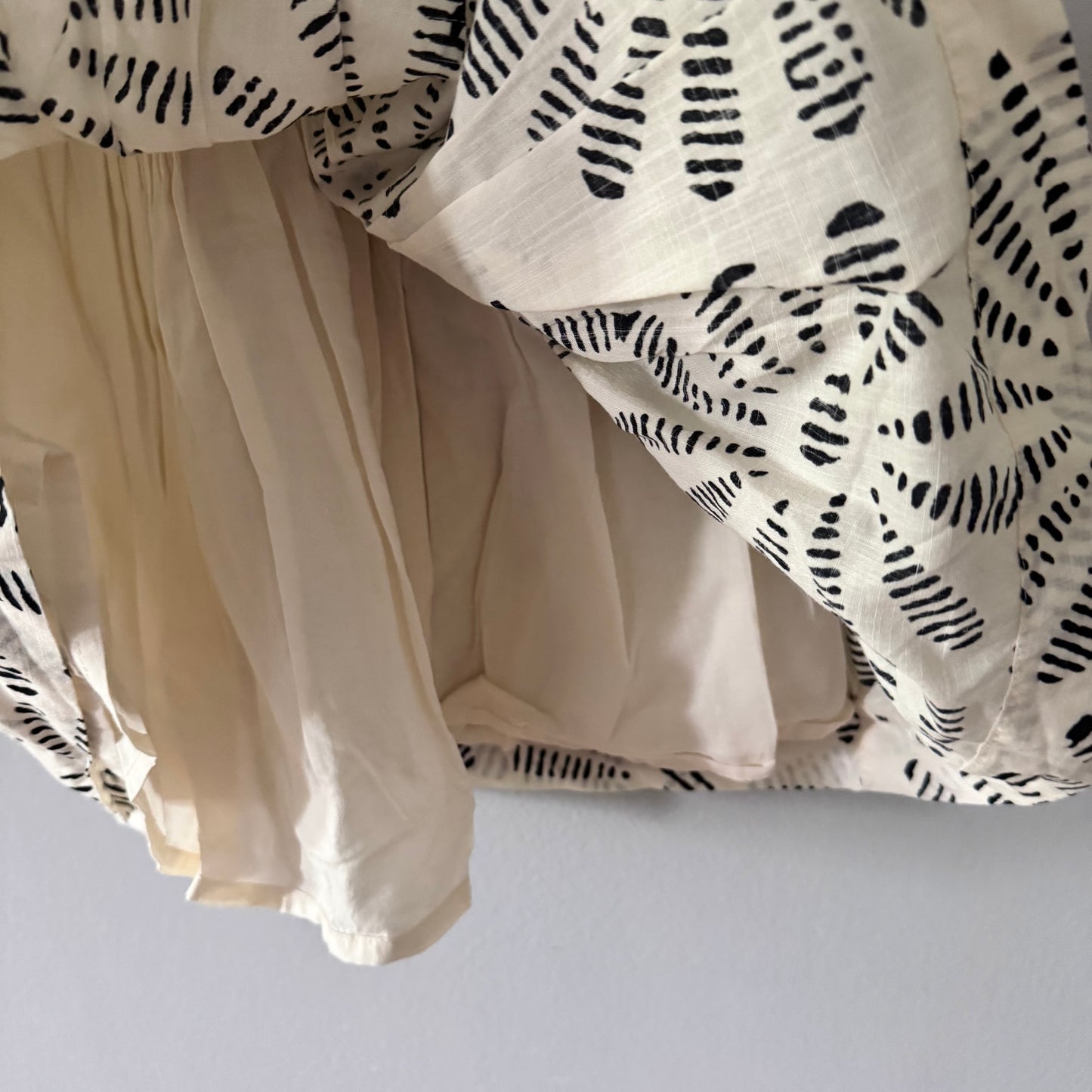 No brand / White x black cami dress / 24M