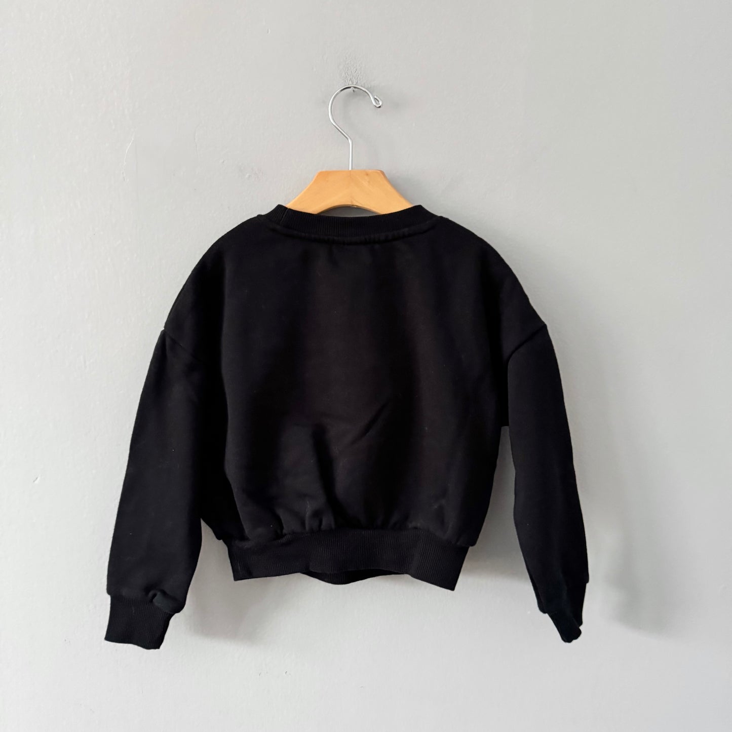 Méchant / Sweat-shirt noir / 6A