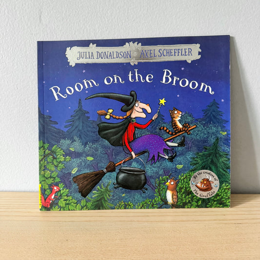 Room on the Broom / Julia Donaldson & Axel Schefler