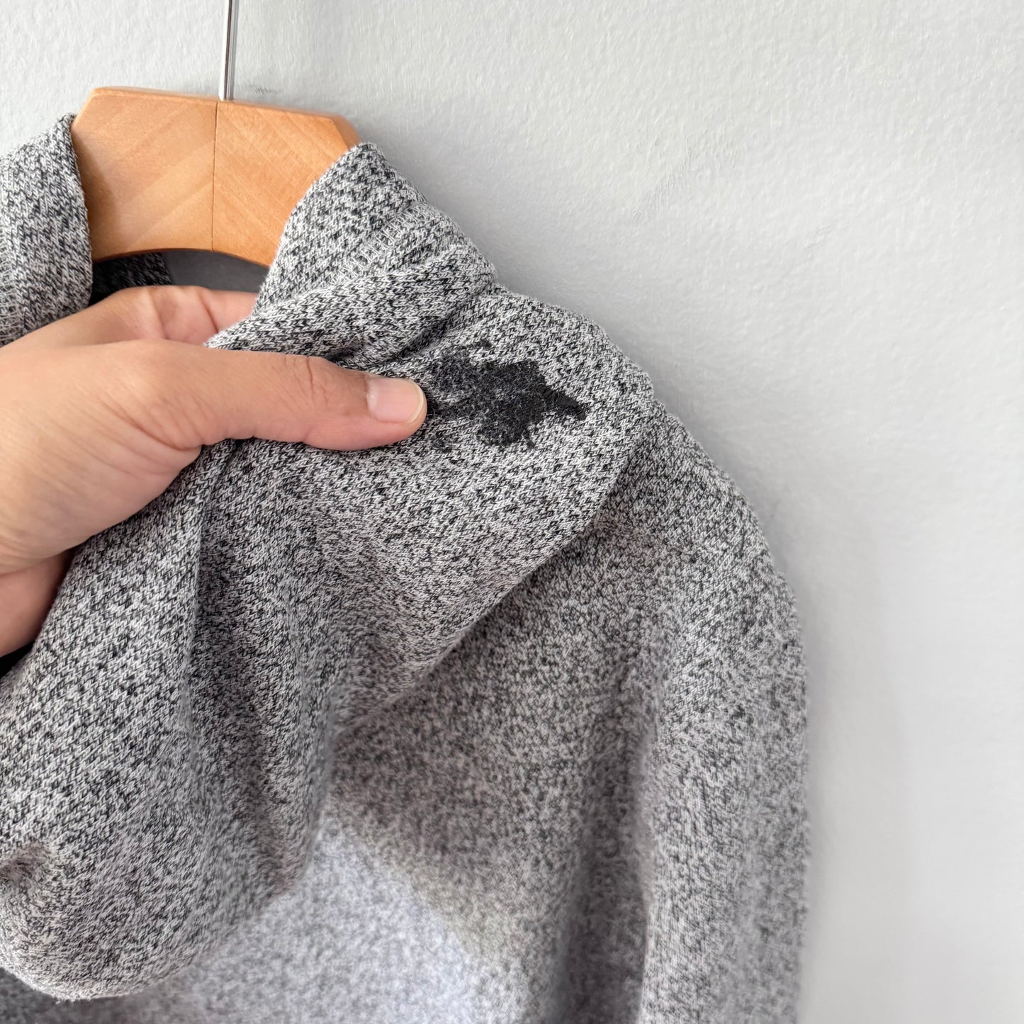 Roots / Black salt and pepper hoodie / 9-10Y