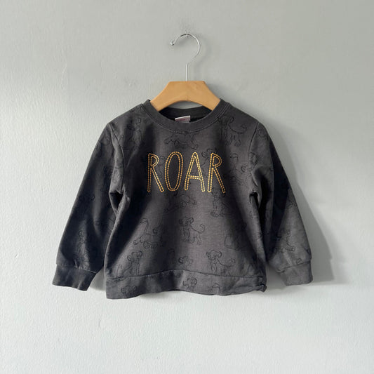 Disney / Lion King dark grey sweatshirt / 4T