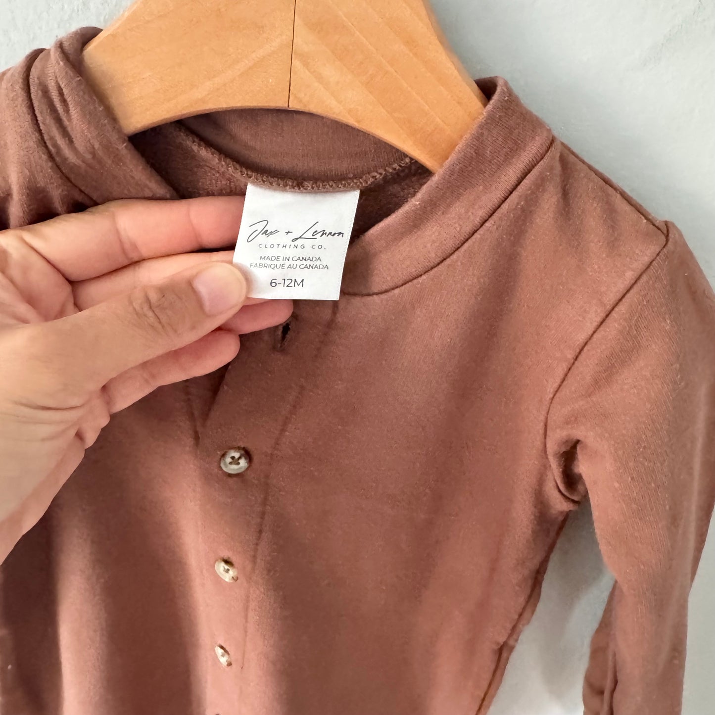 Jax & Lennon / Brown crew romper / 6-12M