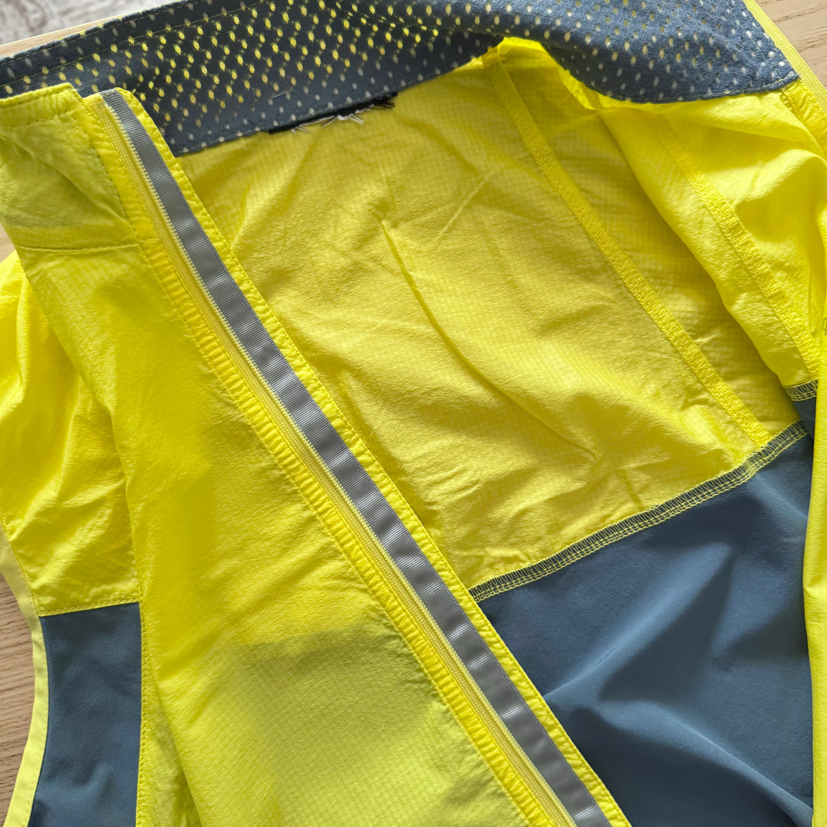 Patagonia / Yellow active vest / XS