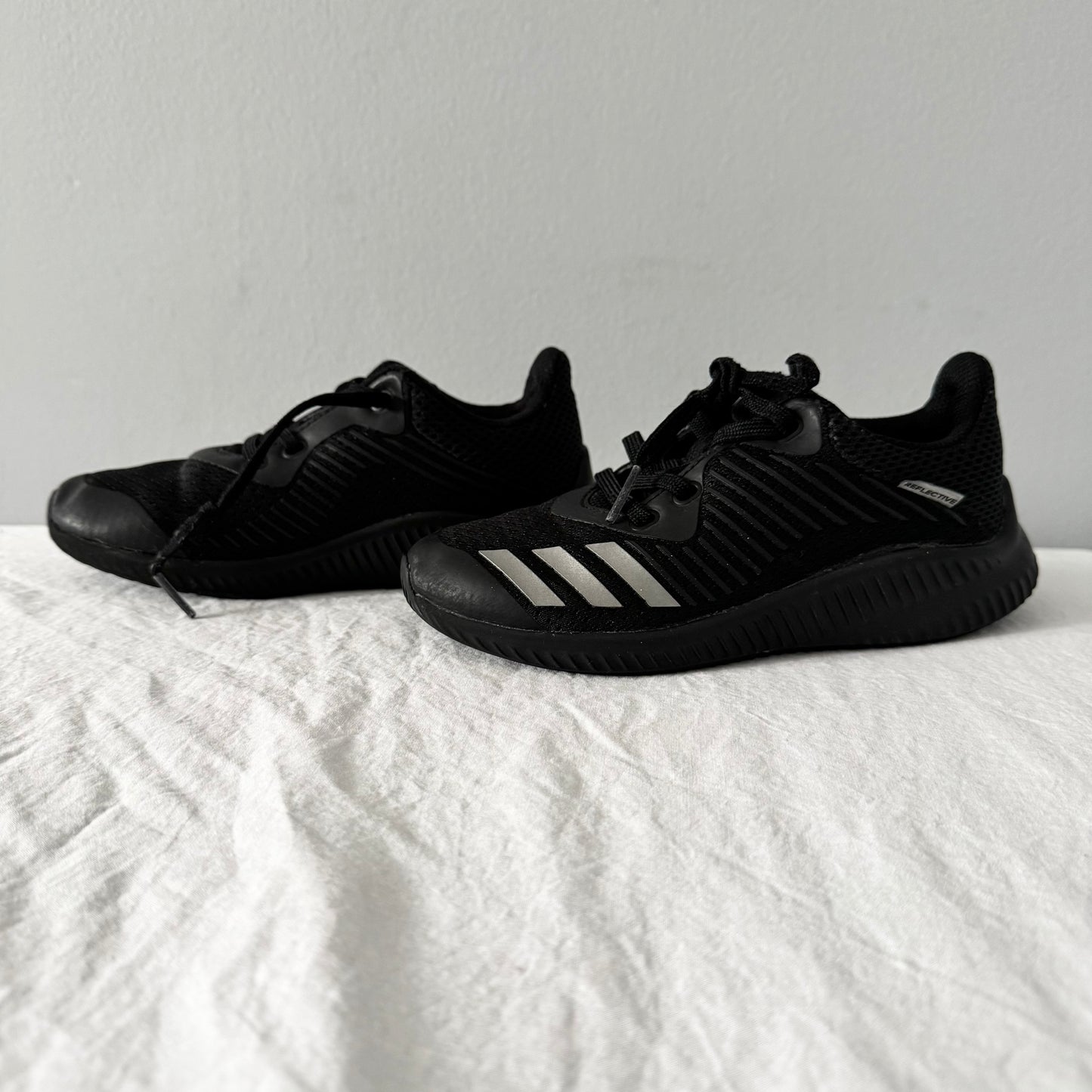 Adidas / Running Shoes / US12