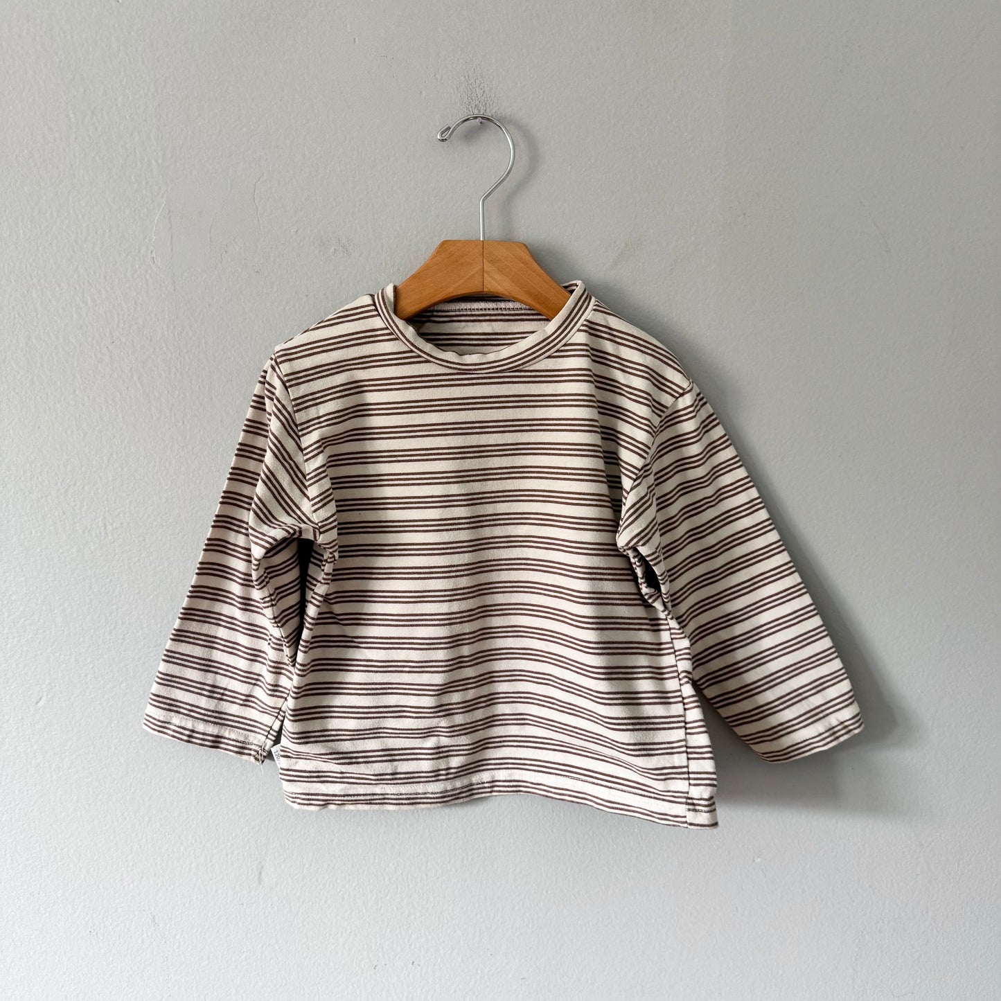No brand / White brown stripe long sleeve / 4-5Y