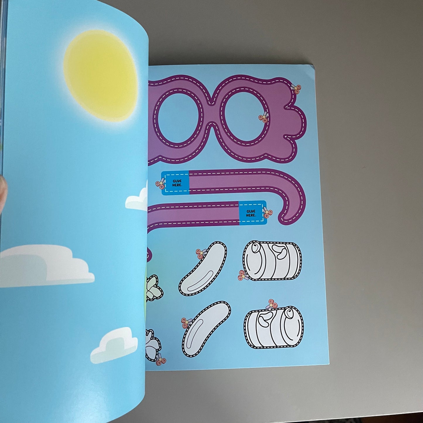 [Brand New] Bluey's Beach - Activity Book