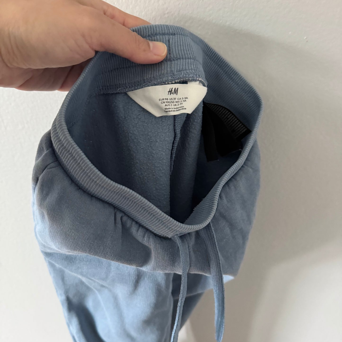 H&M / Survêtement bleu fumé / 2-3 ans