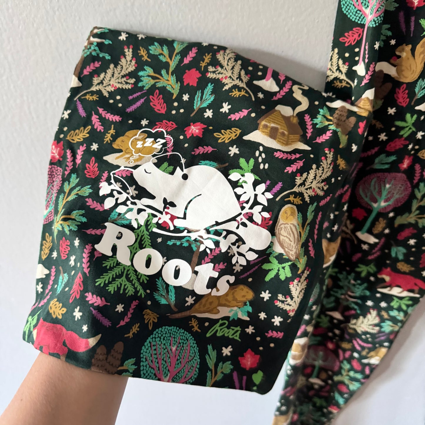 Roots / Green nature pajama set / 7-8Y
