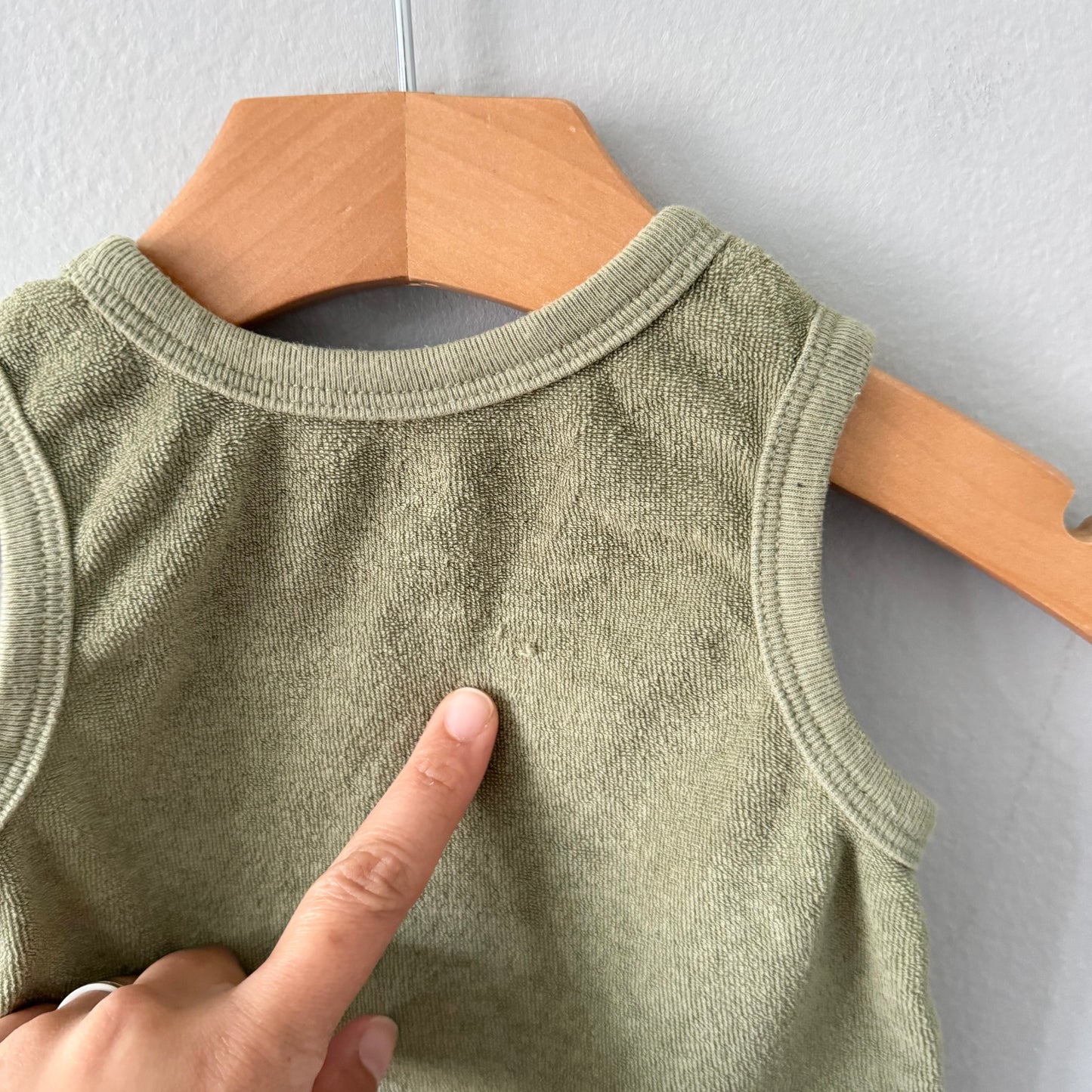 Rise little earthling / Khaki pile tank / 6-9M