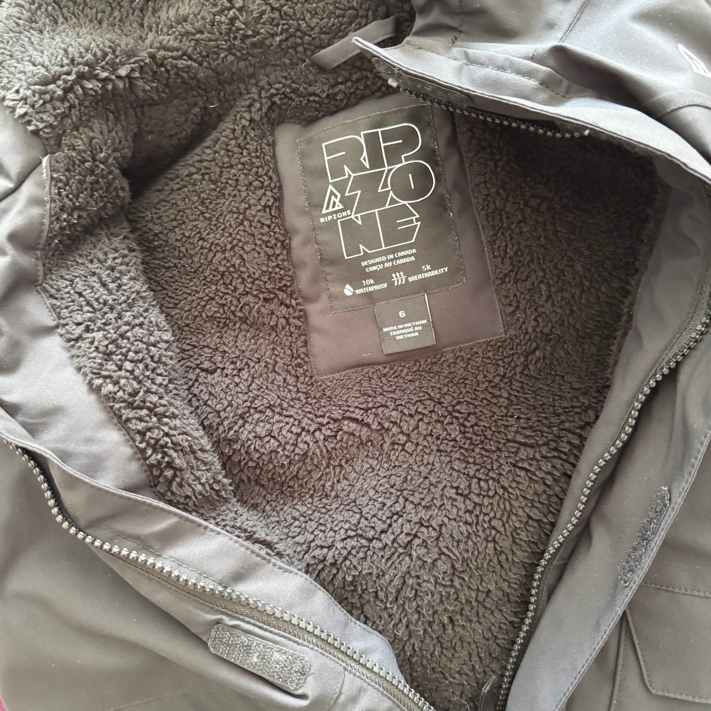 Ripzone / Black snow packet / 6Y