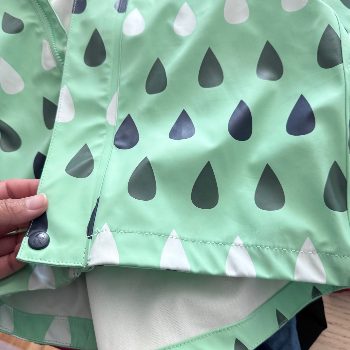 Reima / Green rain jacket / 116(5Y)