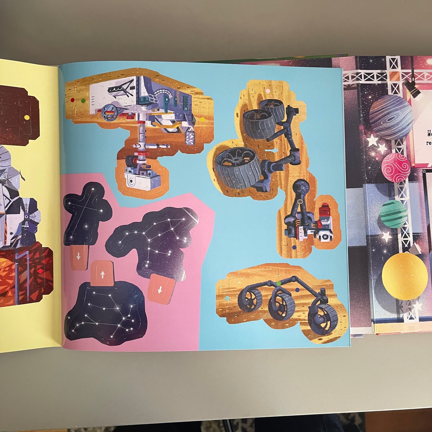 Lonely Planet Kids - Space Museum (Make Your Own Pop-Up)