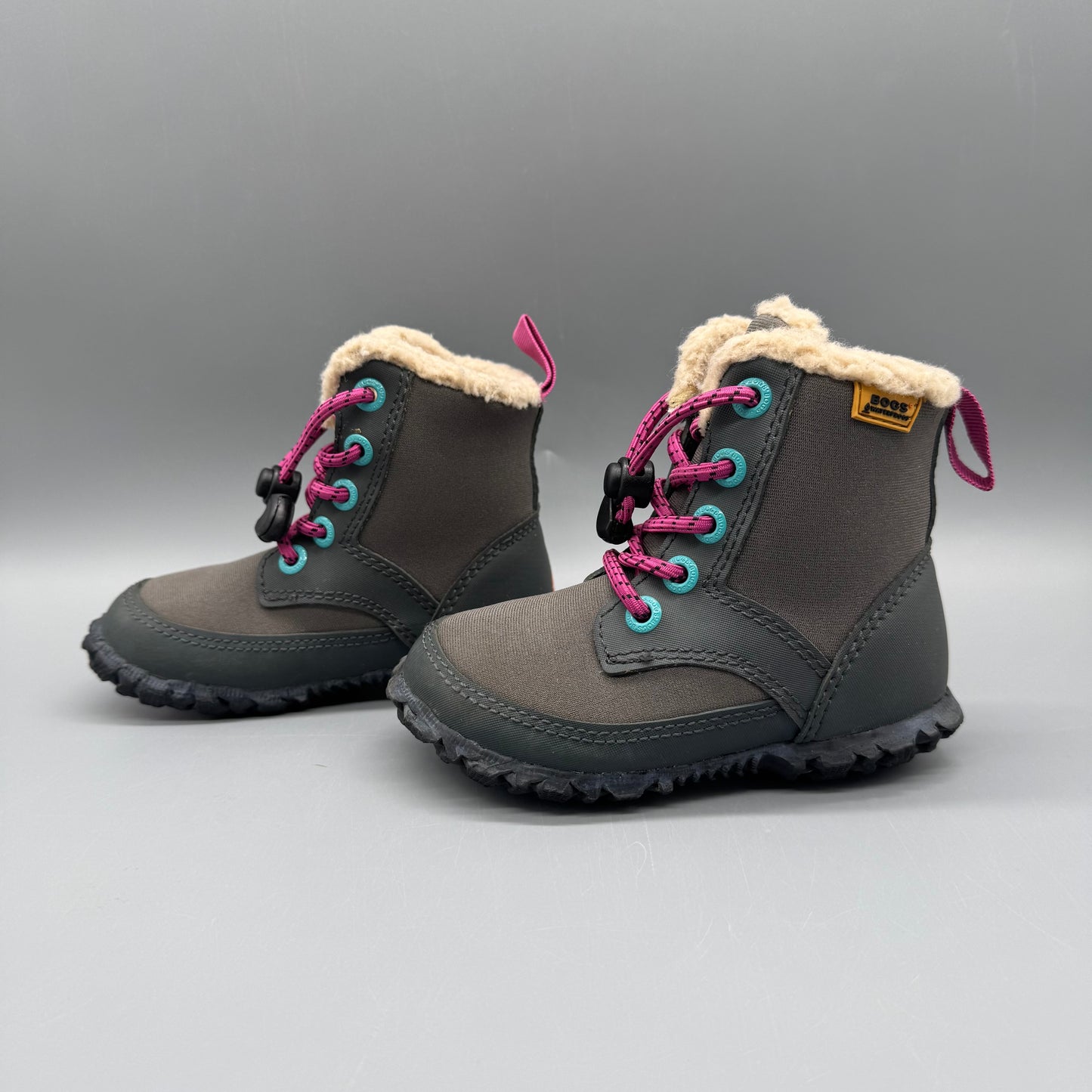 Bogs / Snow Boots / US7