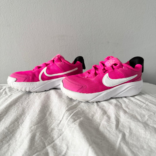 Nike / Star Runner / US9