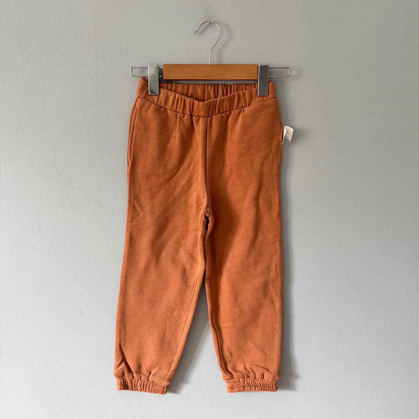 Rise Little Earthling / Brown sweatpants / 3-4Y - New with tag