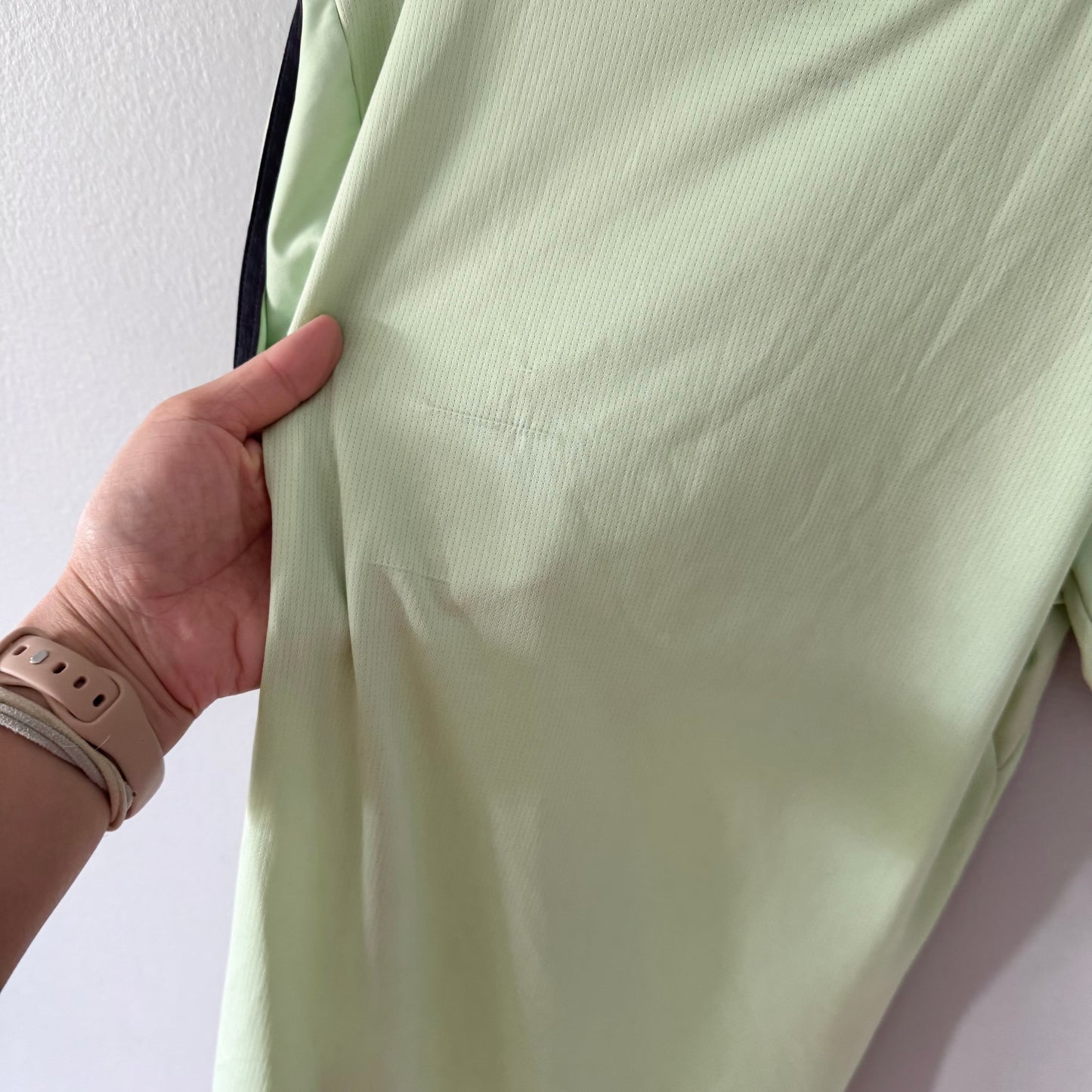 Adidas / Green active top / 11-12Y