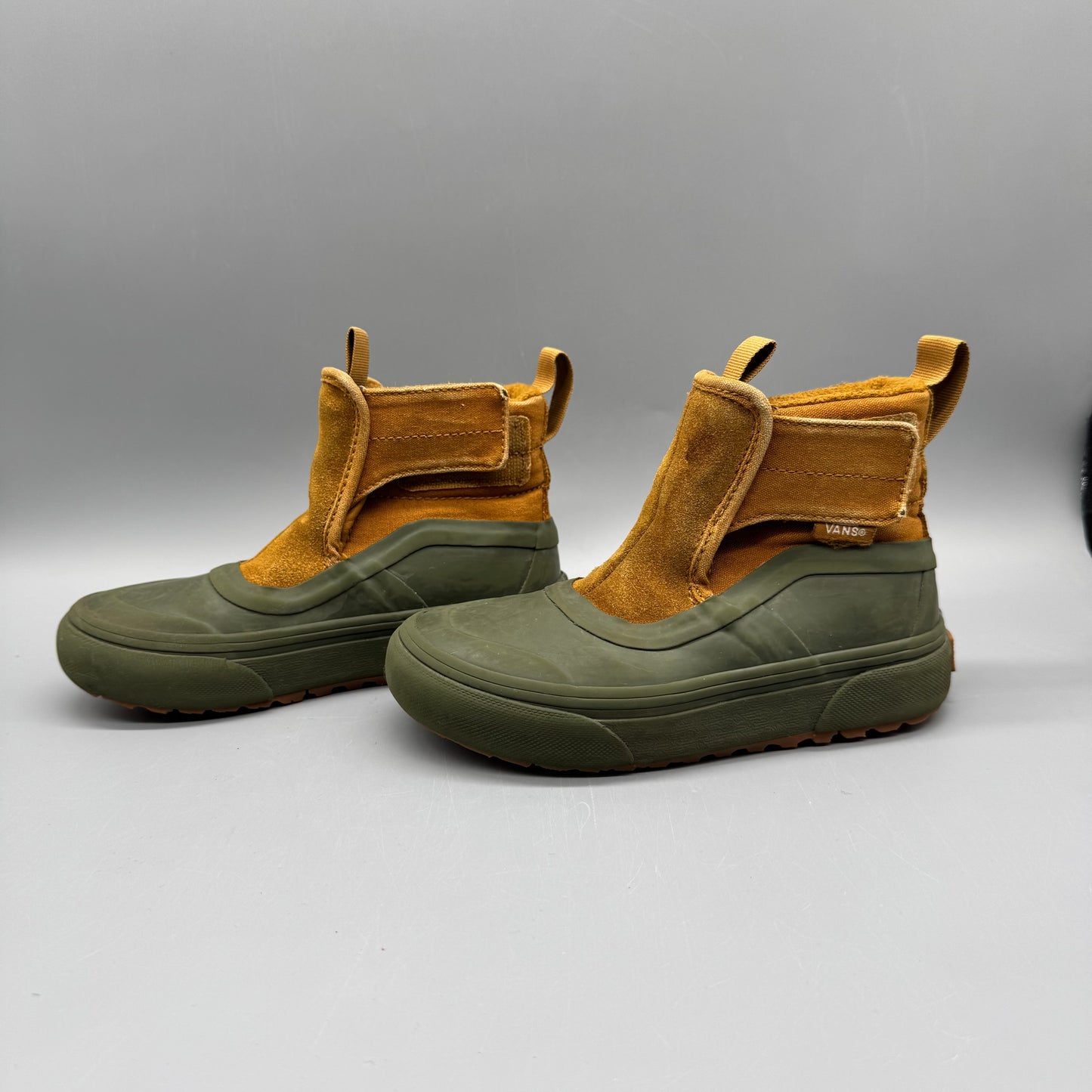 Vans / Winter Boots / US12