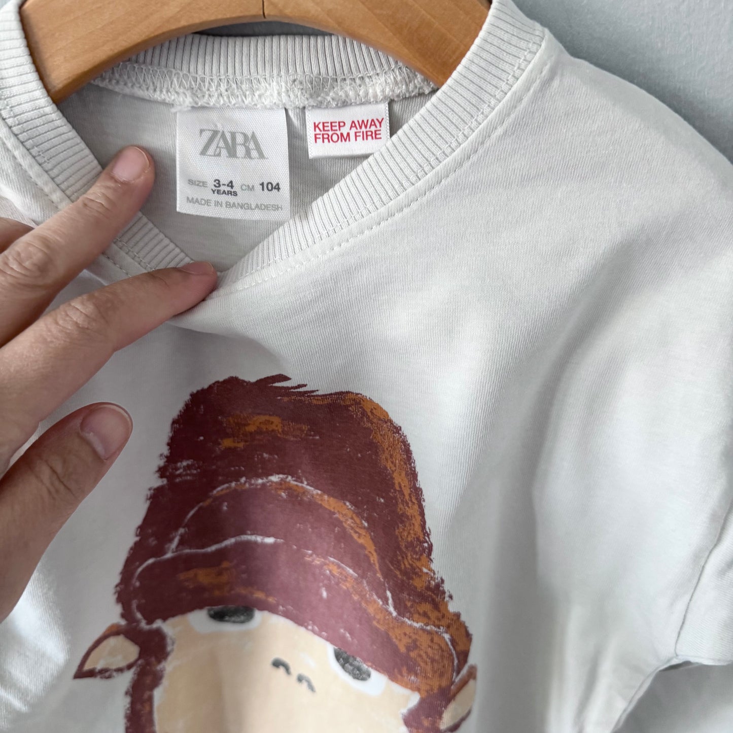 Zara / T-shirt blanc manches longues / 3-4 ans