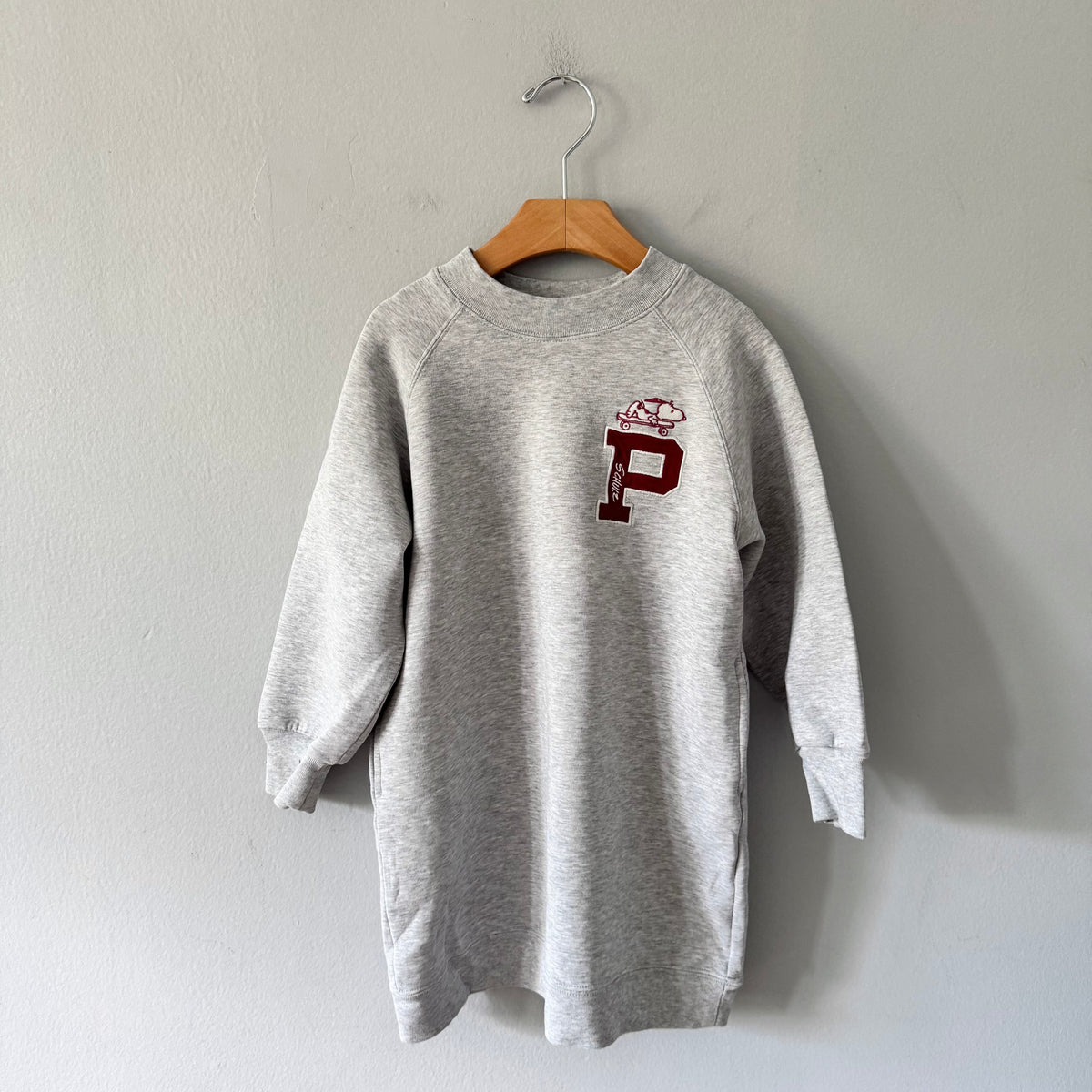 Uniqlo x Peanuts / Snoopy light grey crew dress / 5-6Y
