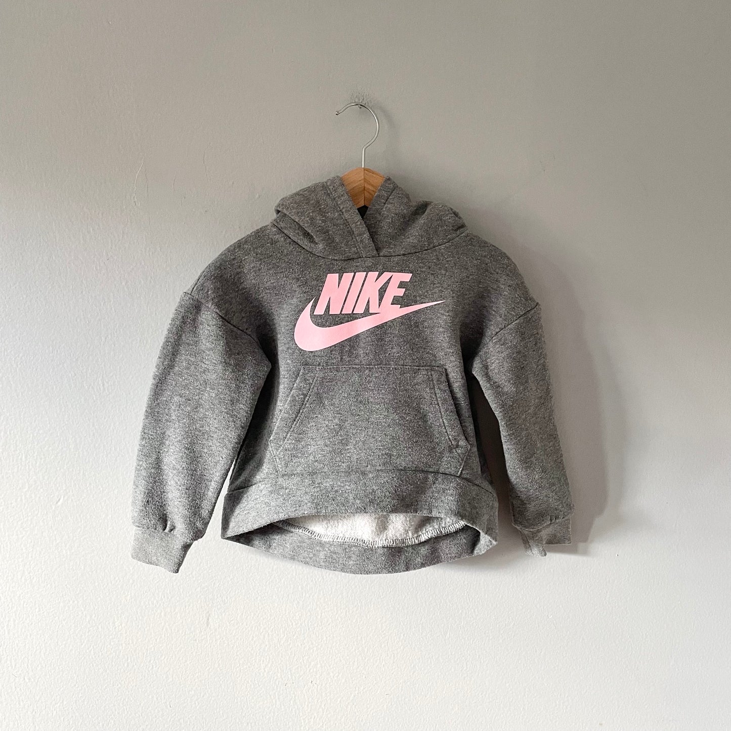 Nike / Dark grey hoodie / 2T