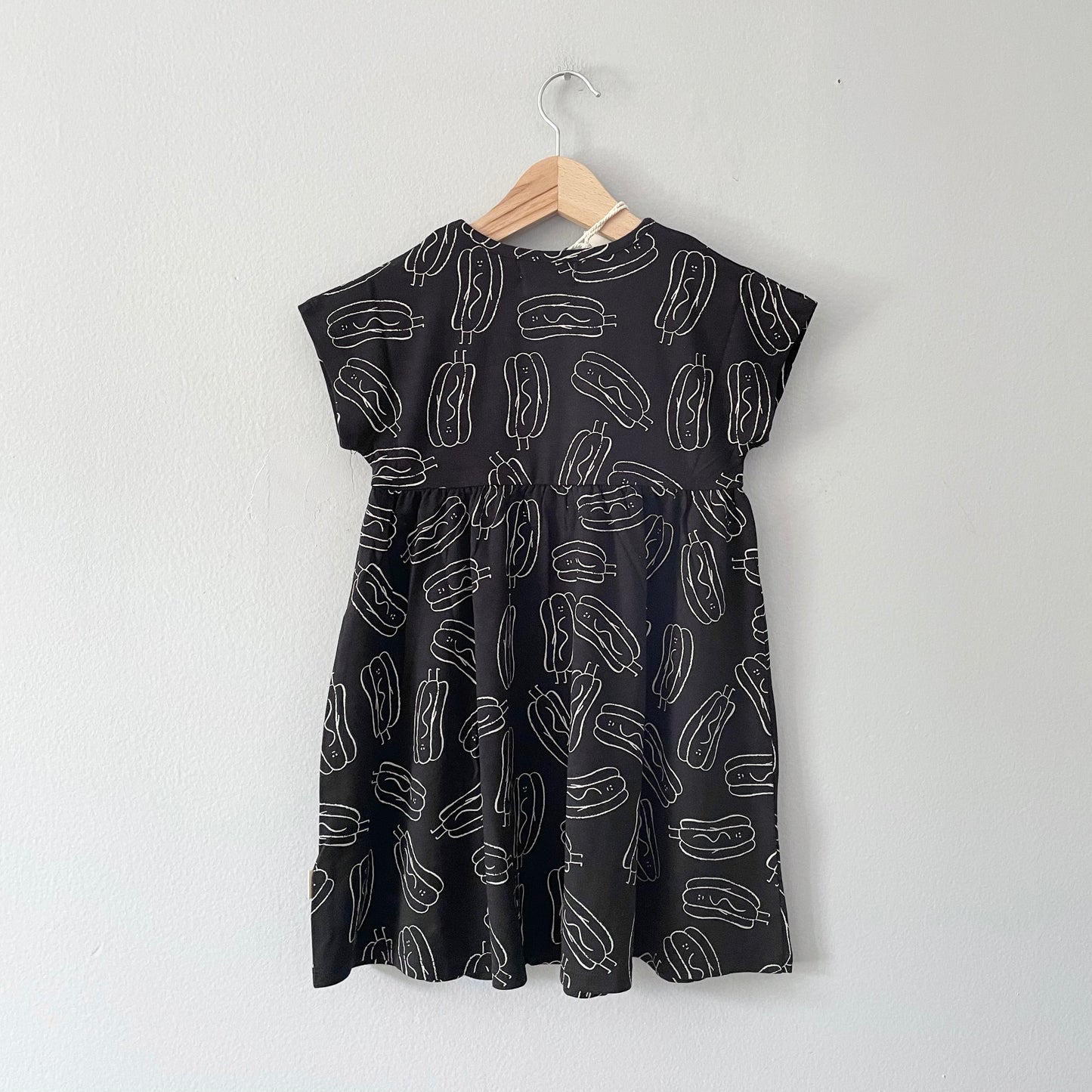 Greige. / The Noa dress / 3T