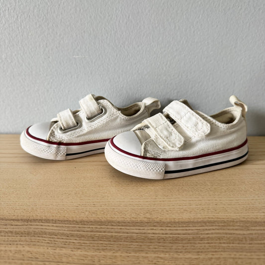 Converse / Velcro shoes / US5