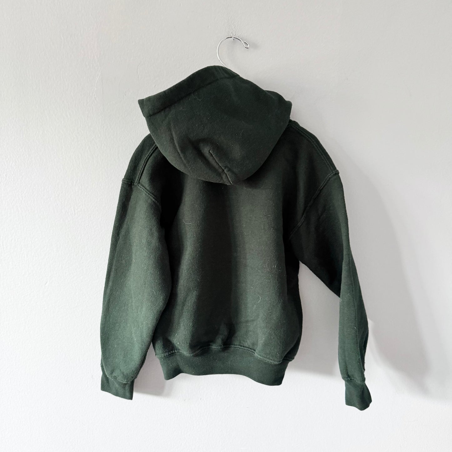 Bobcaygeon / Sweat à capuche vert foncé / 4 ans