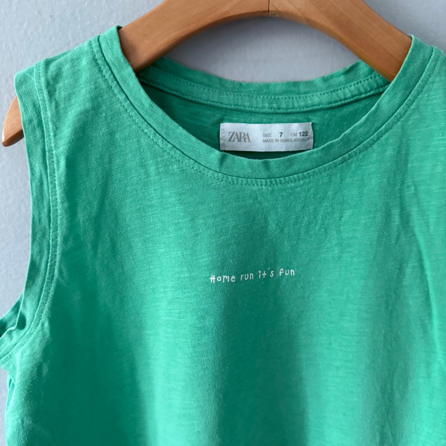 Zara / Green tank top / 7Y