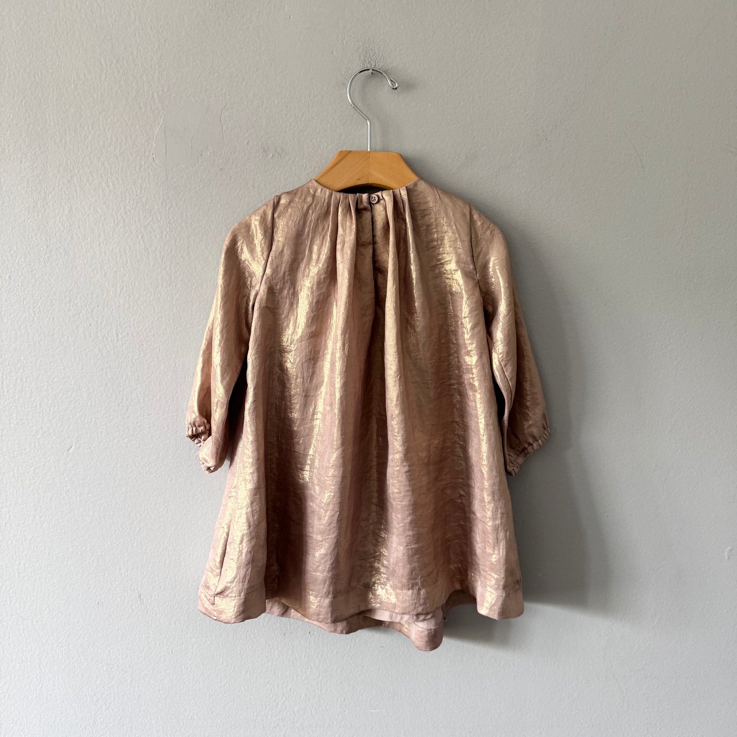 Gap  / Gold long sleeve dress / 2Y