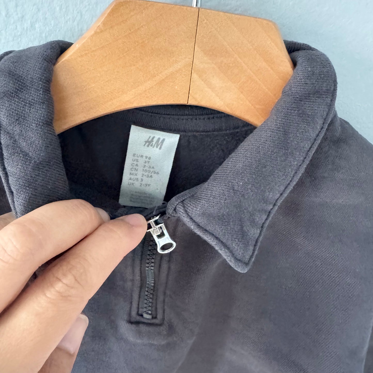 H&M / Dark grey half zip up sweatshirt / 2-3Y