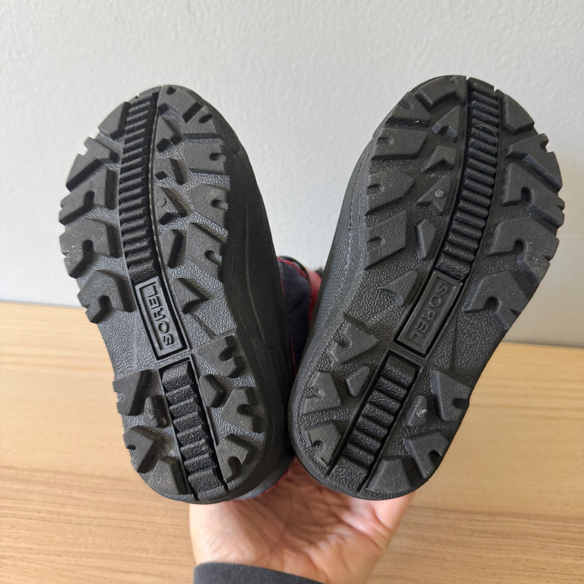 Sorel / Snow boots / US9
